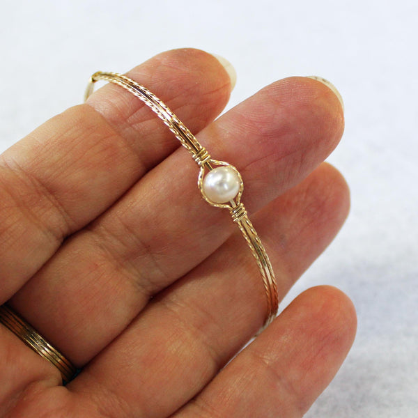 6mm Freshwater Pearl Single Bead Gold Filled Wire Wrapped Bracelet TST