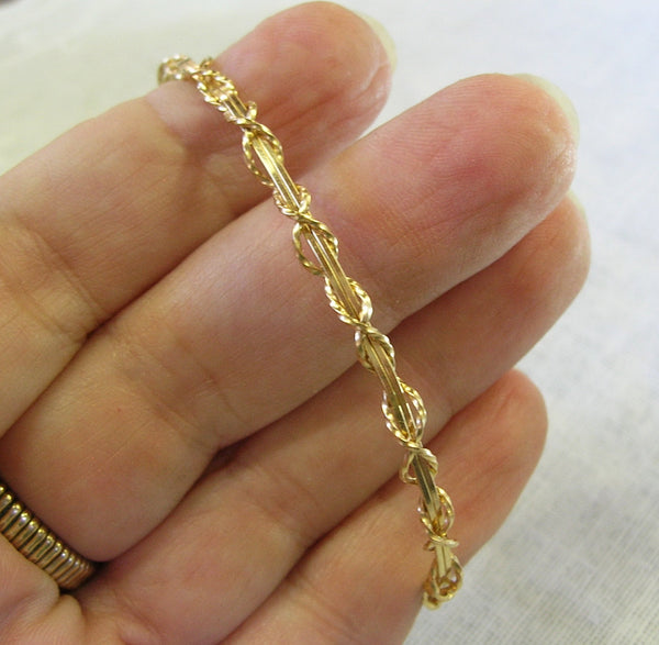 14kt Gold Filled Thin Criss-Cross Stackable Wire Wrapped Bangle Bracelet  SSxx